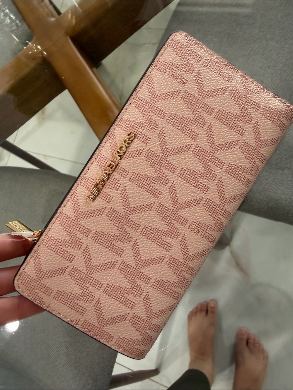 Michael Kors Jet Set Ballet Pink Signature Large Top-Zip Continental Wallet